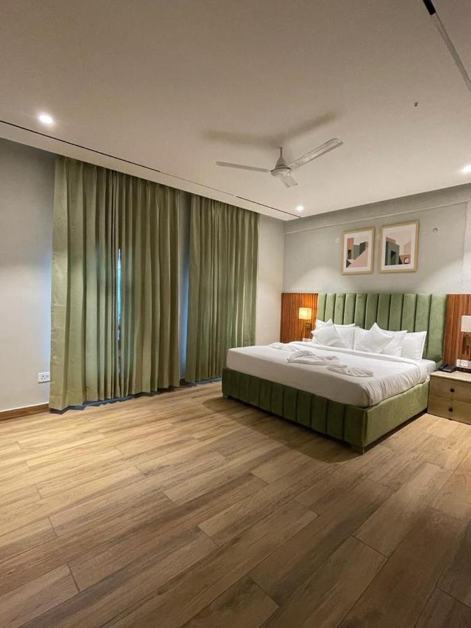 Hotel West Inn Premium Kharar 외부 사진