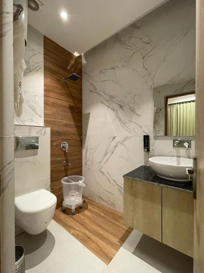 Hotel West Inn Premium Kharar 외부 사진