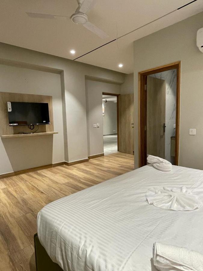 Hotel West Inn Premium Kharar 외부 사진